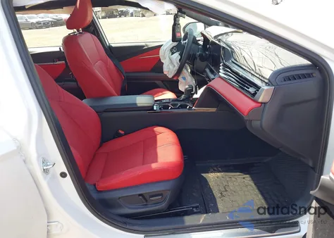 2025 Toyota Camry Xse z USA, uszkodzony, nr VIN 4T1DBADK4SU509867